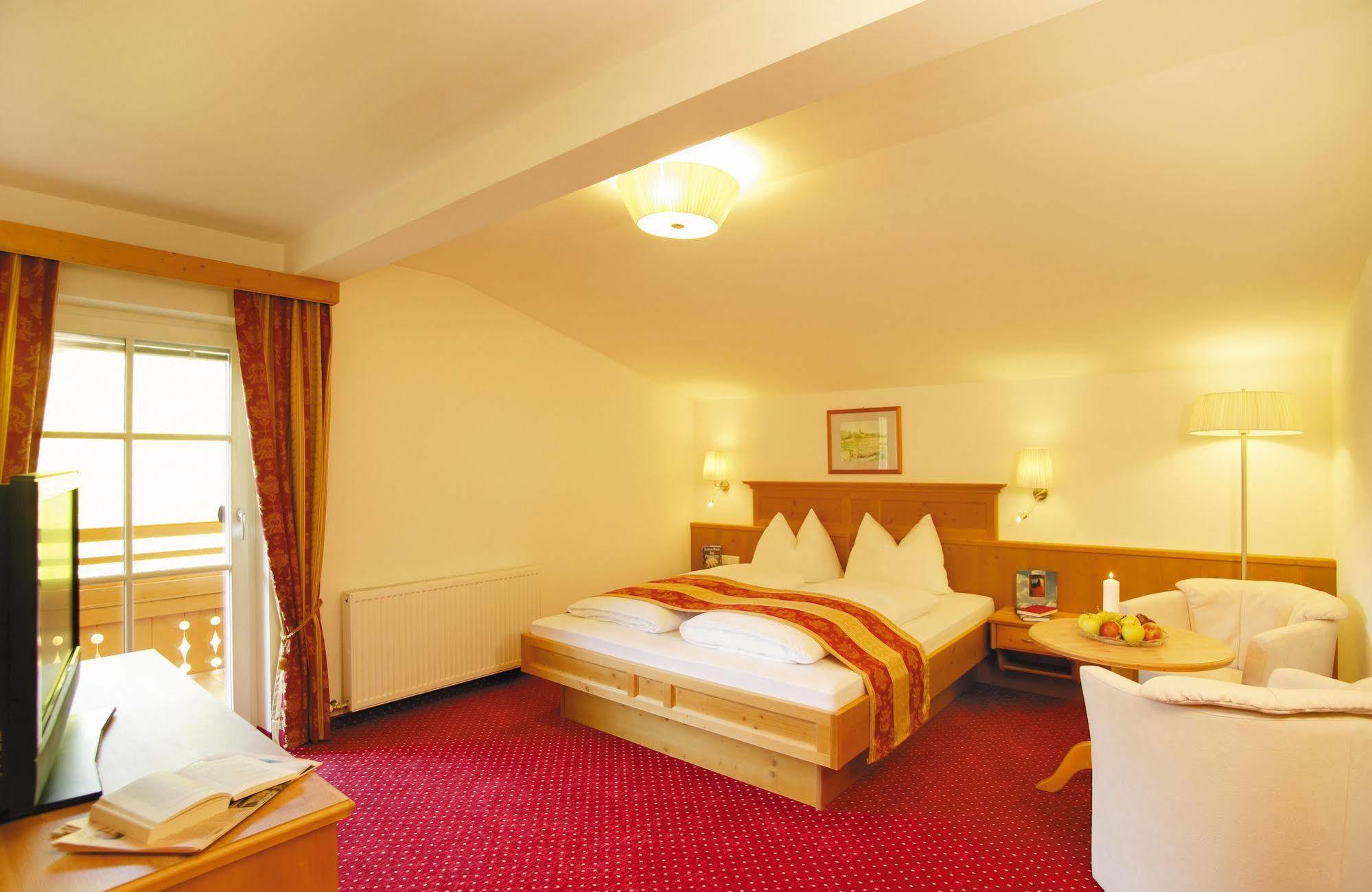 Alpenherz Hotel Garni Gerlos Exterior photo